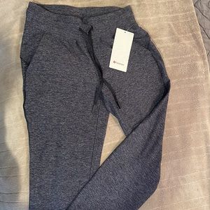 NWT Lululemon Ready to Rulu Pant size 6 Heather black